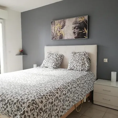 T2 Vue 48m2 Terrasse Parking Piscine Daire *